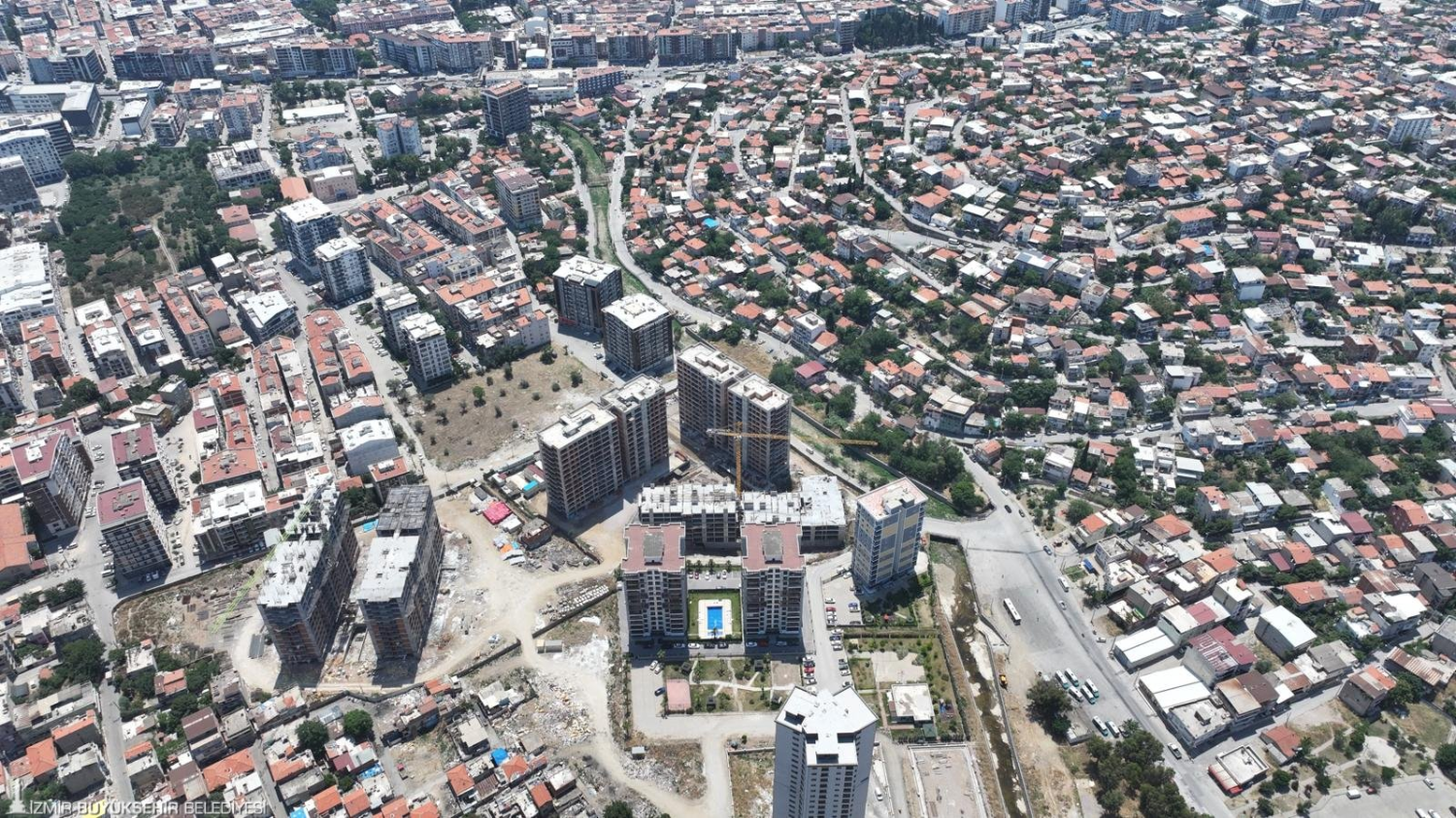 Tugay: O inşaatlar bitecek, herkese dairelerini teslim edeceğiz